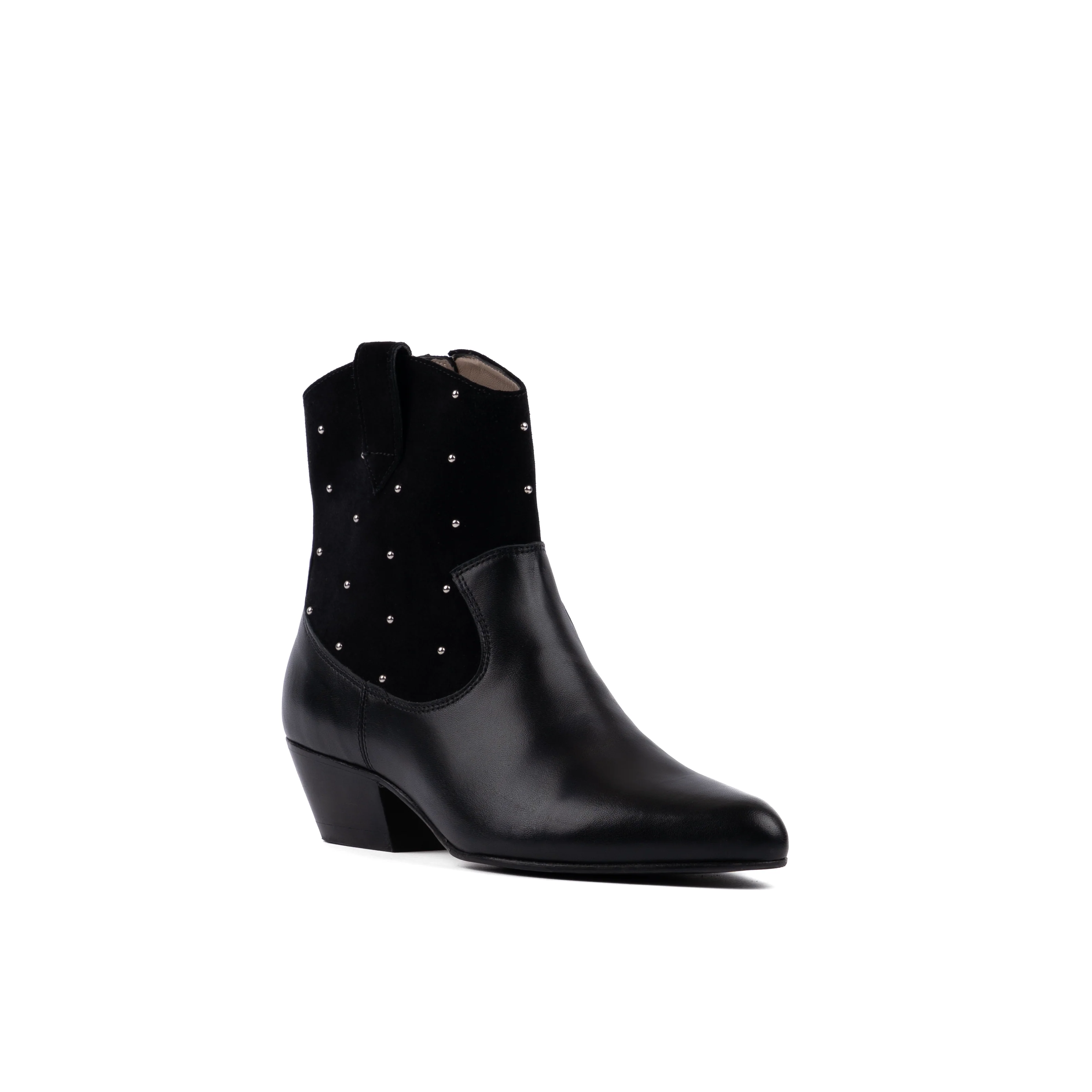 Beth Studs Black - Image 3