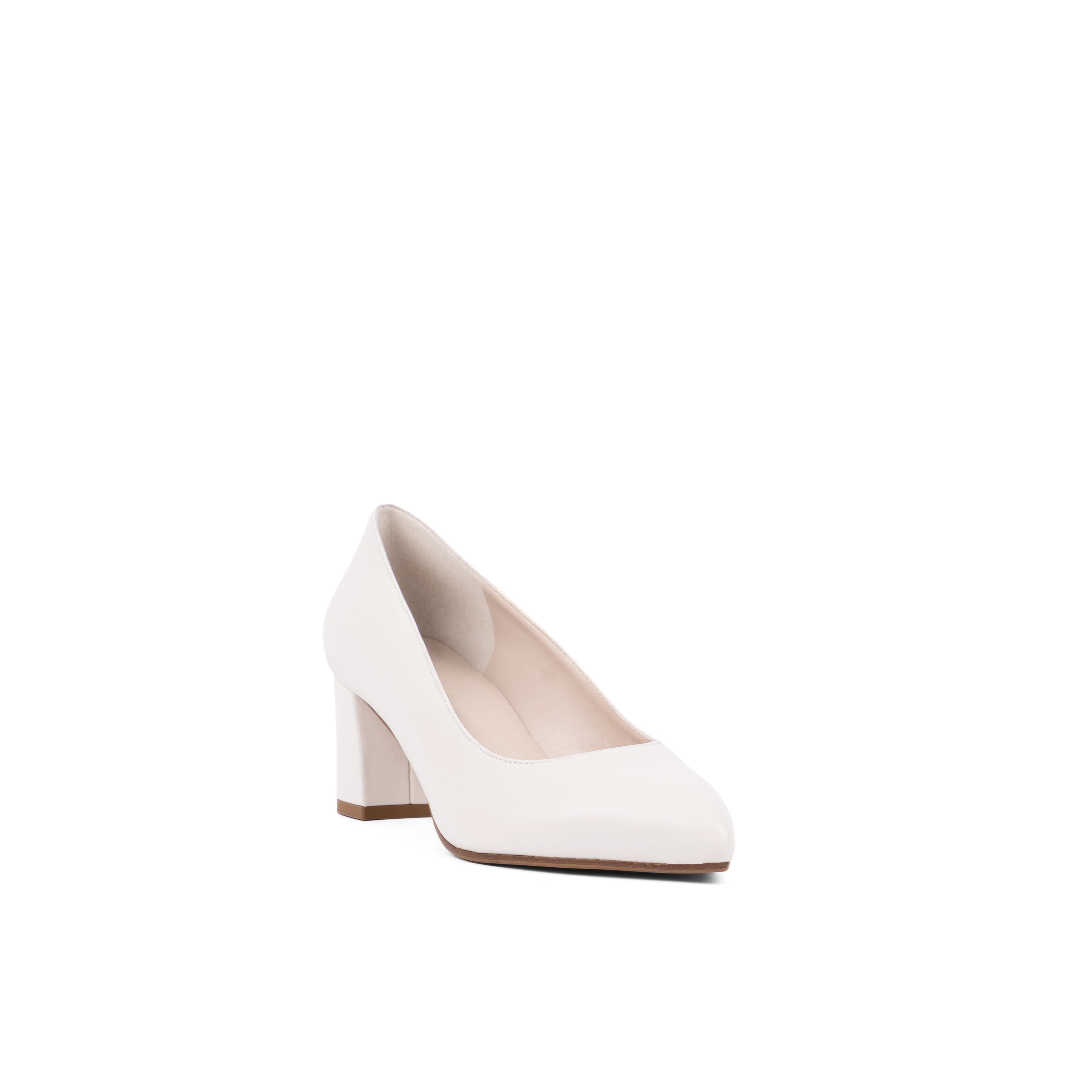 Camilla White - Image 3