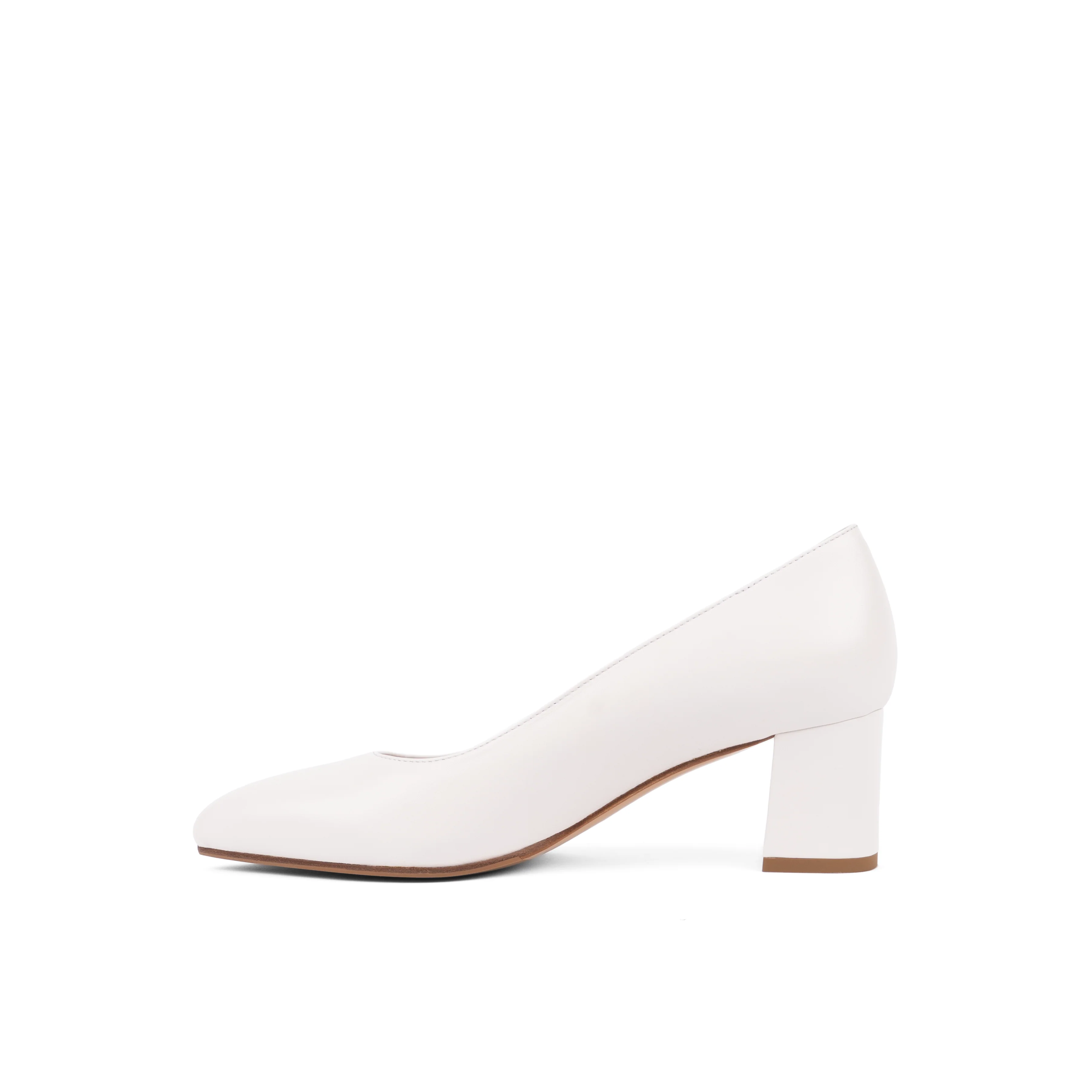 Camilla White - Image 4