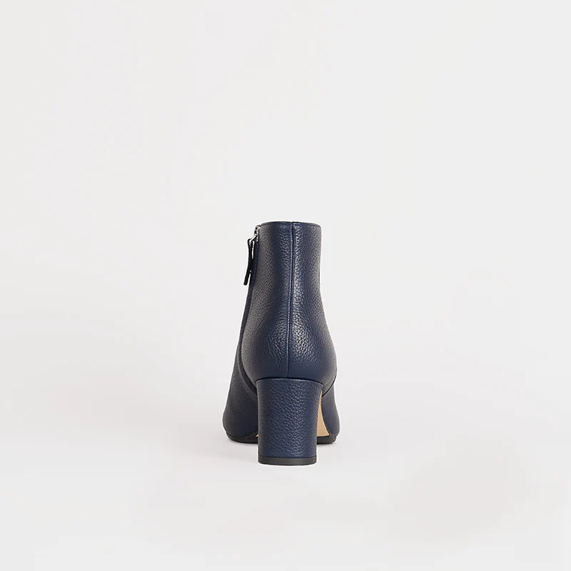 Faye Midnight - Image 3