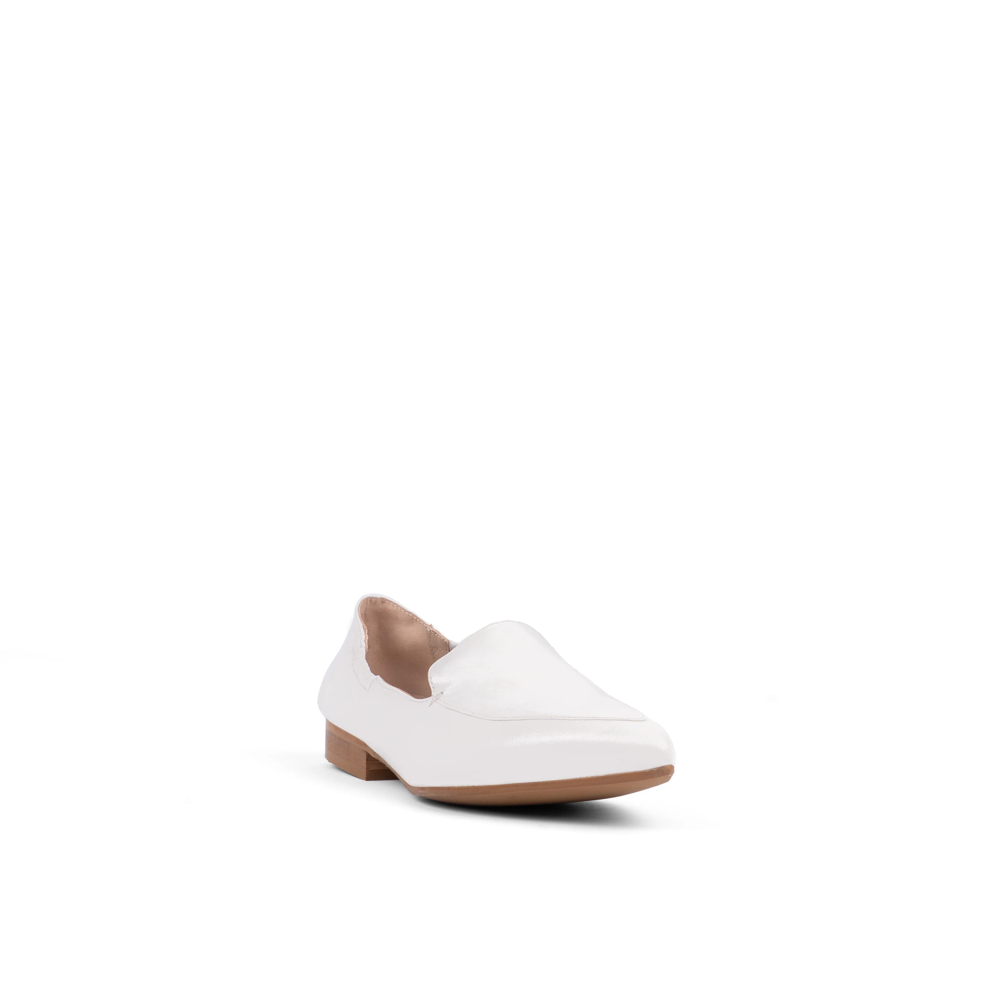 Fie White - Image 3