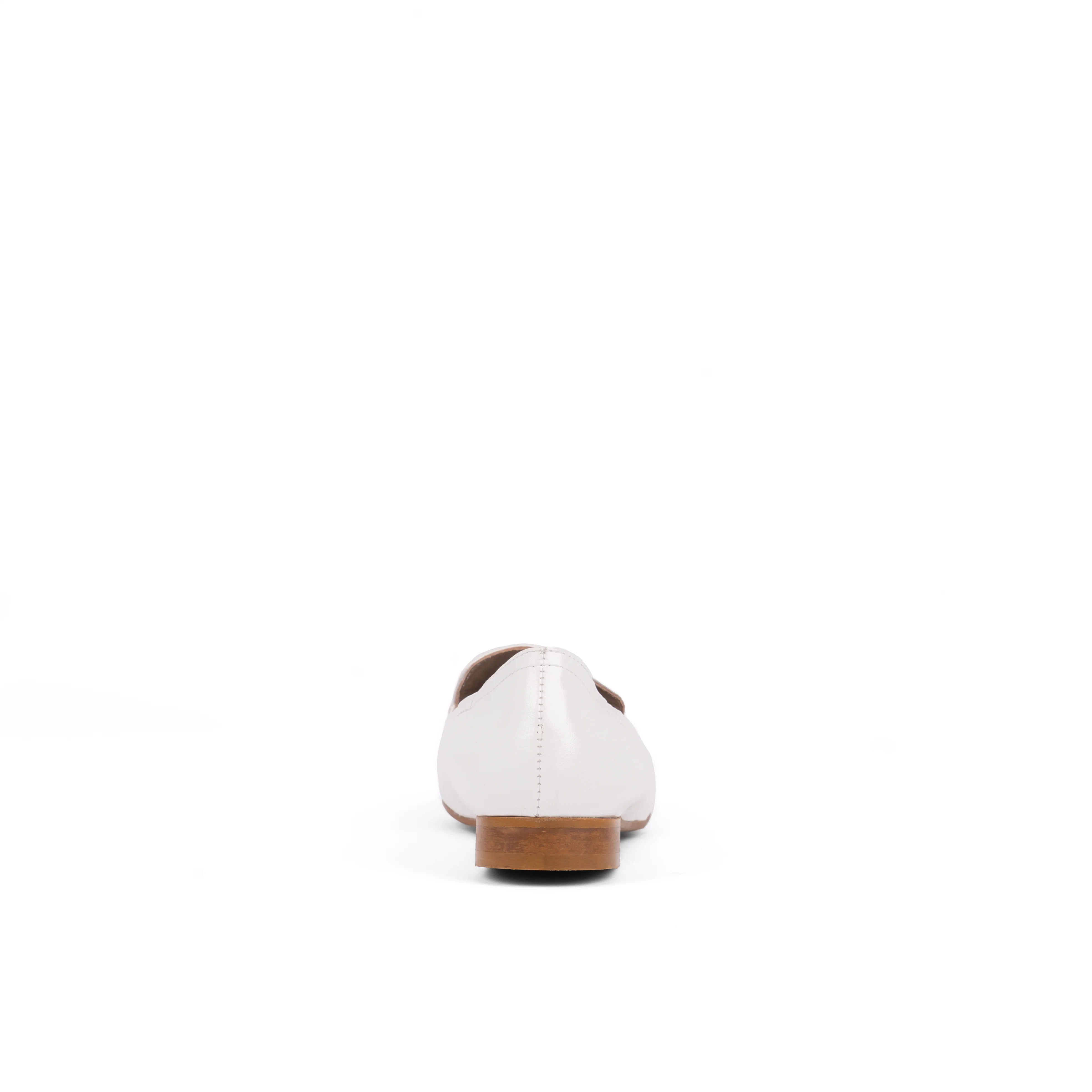 Fie White - Image 5