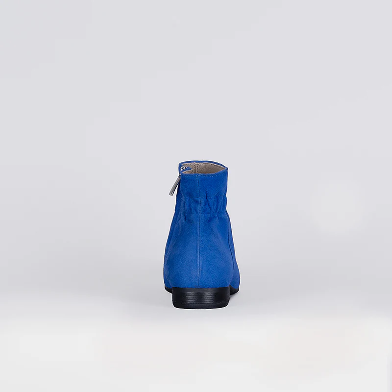 Jenny Iris - Image 3