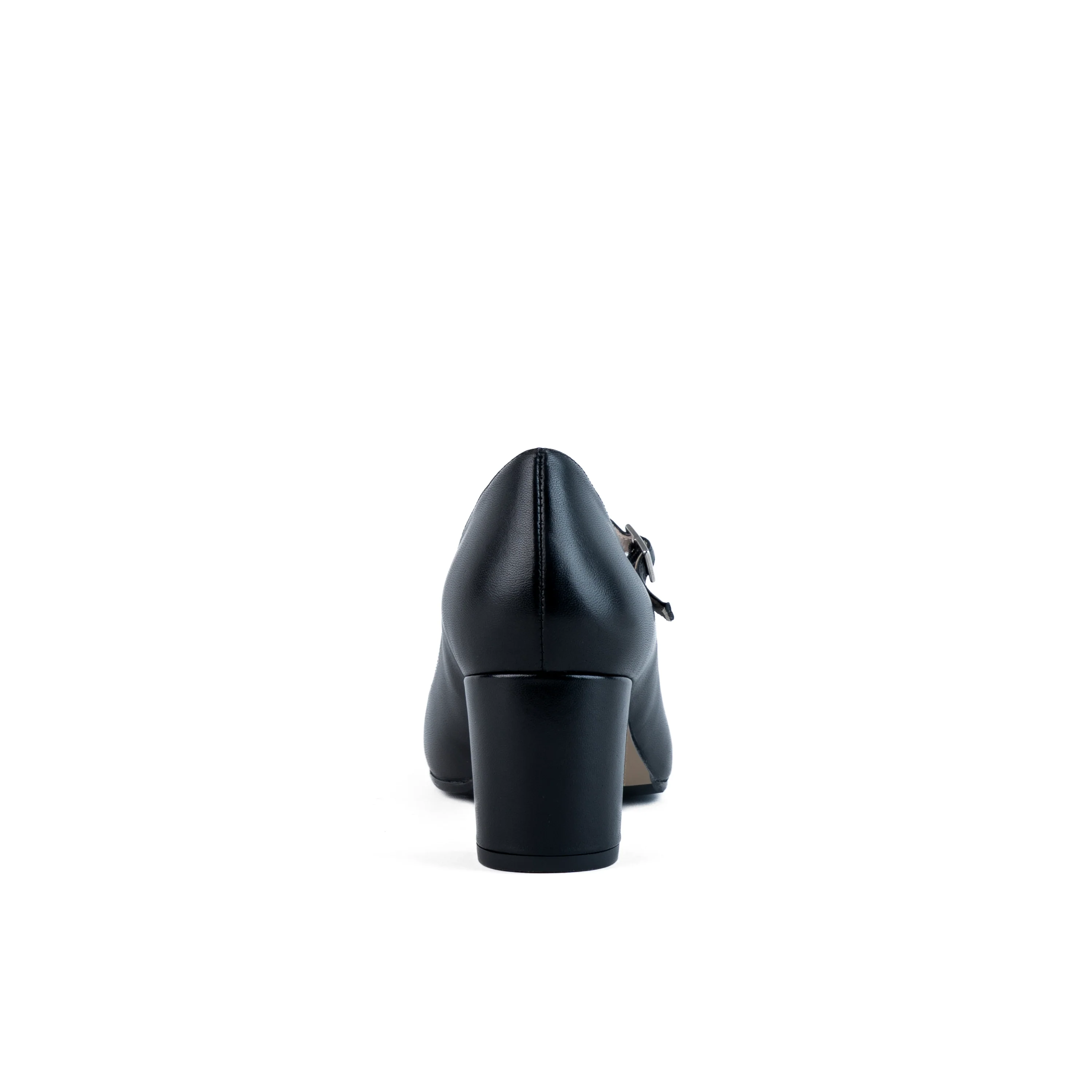 Julie Black - Image 5
