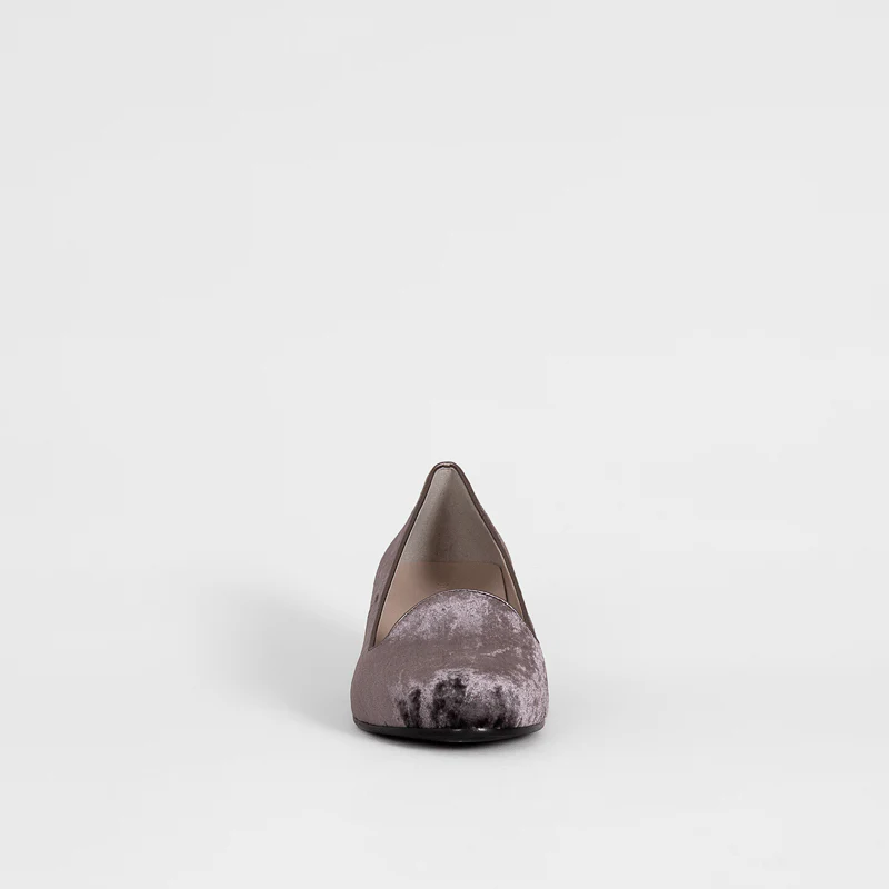 Kimberly Grey - Image 6