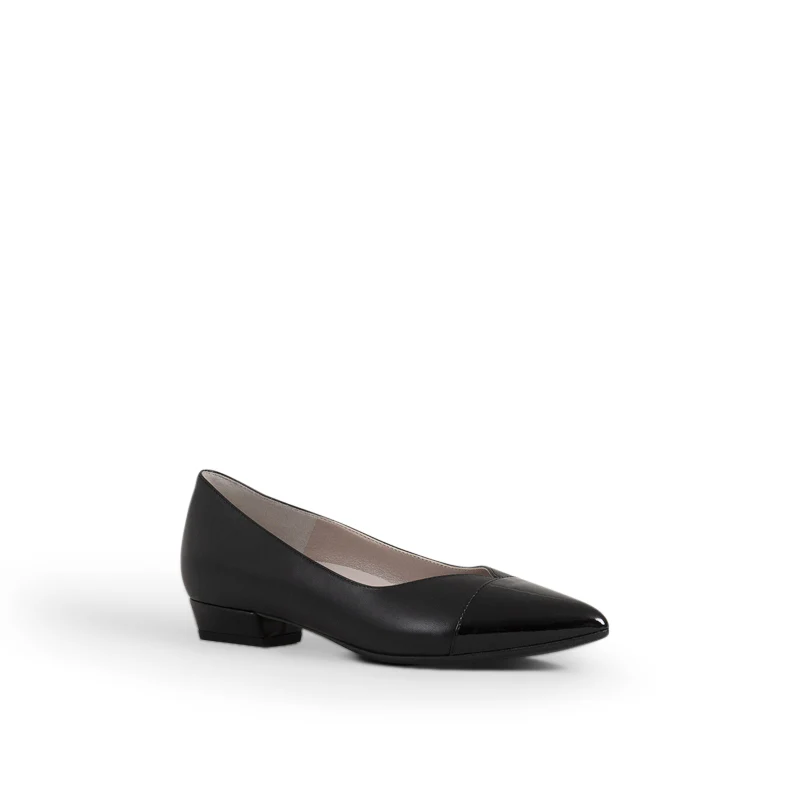 Lola Black - Image 3