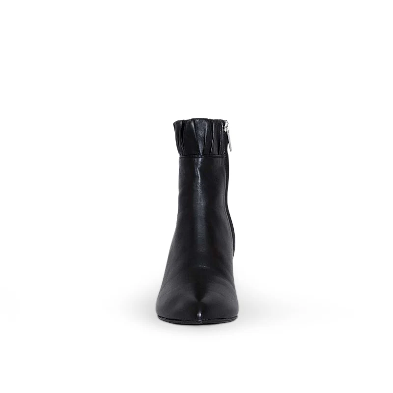 Marie Black - Image 4