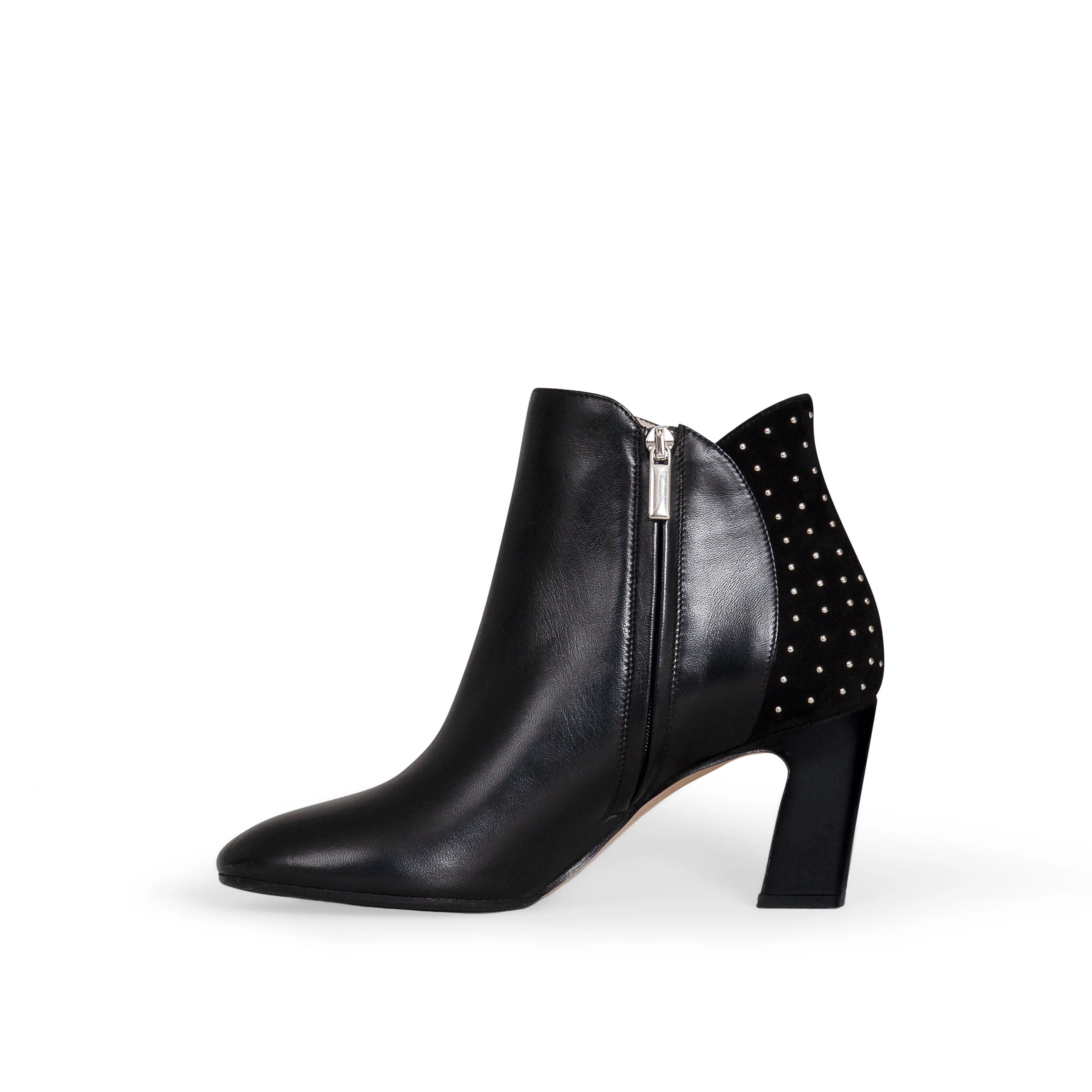 Mathilde Studs Black - Image 5