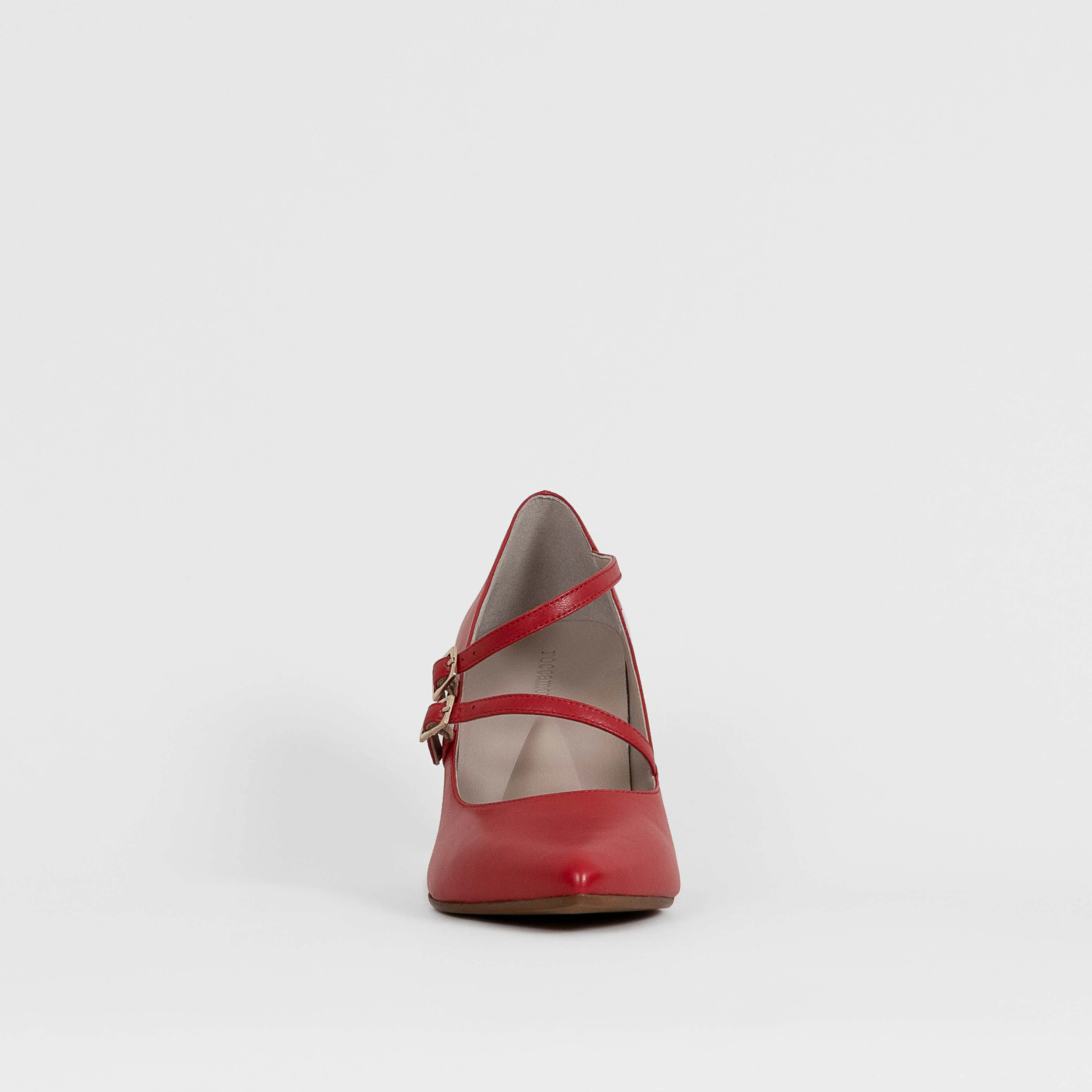 Mia Red - Image 4