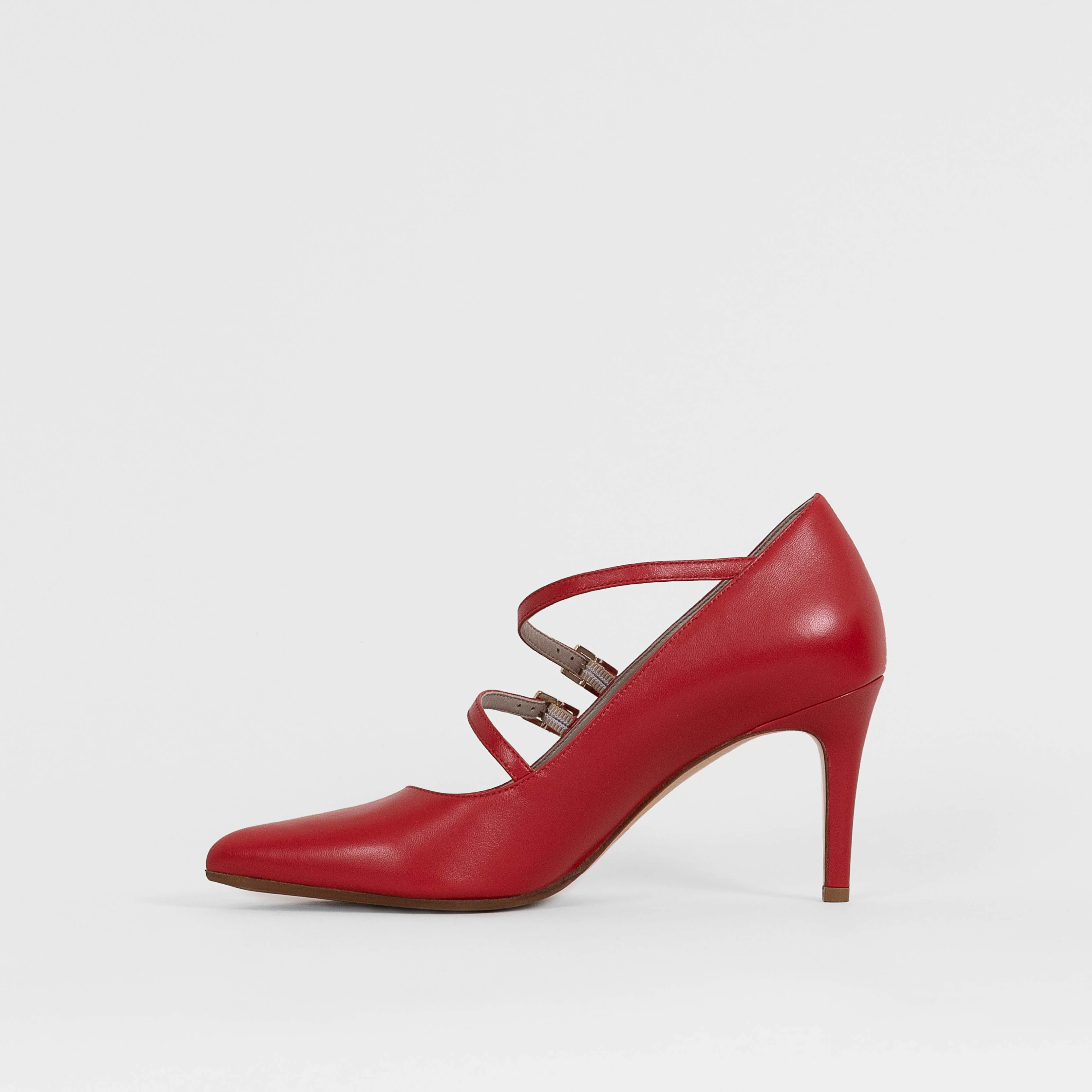 Mia Red - Image 5