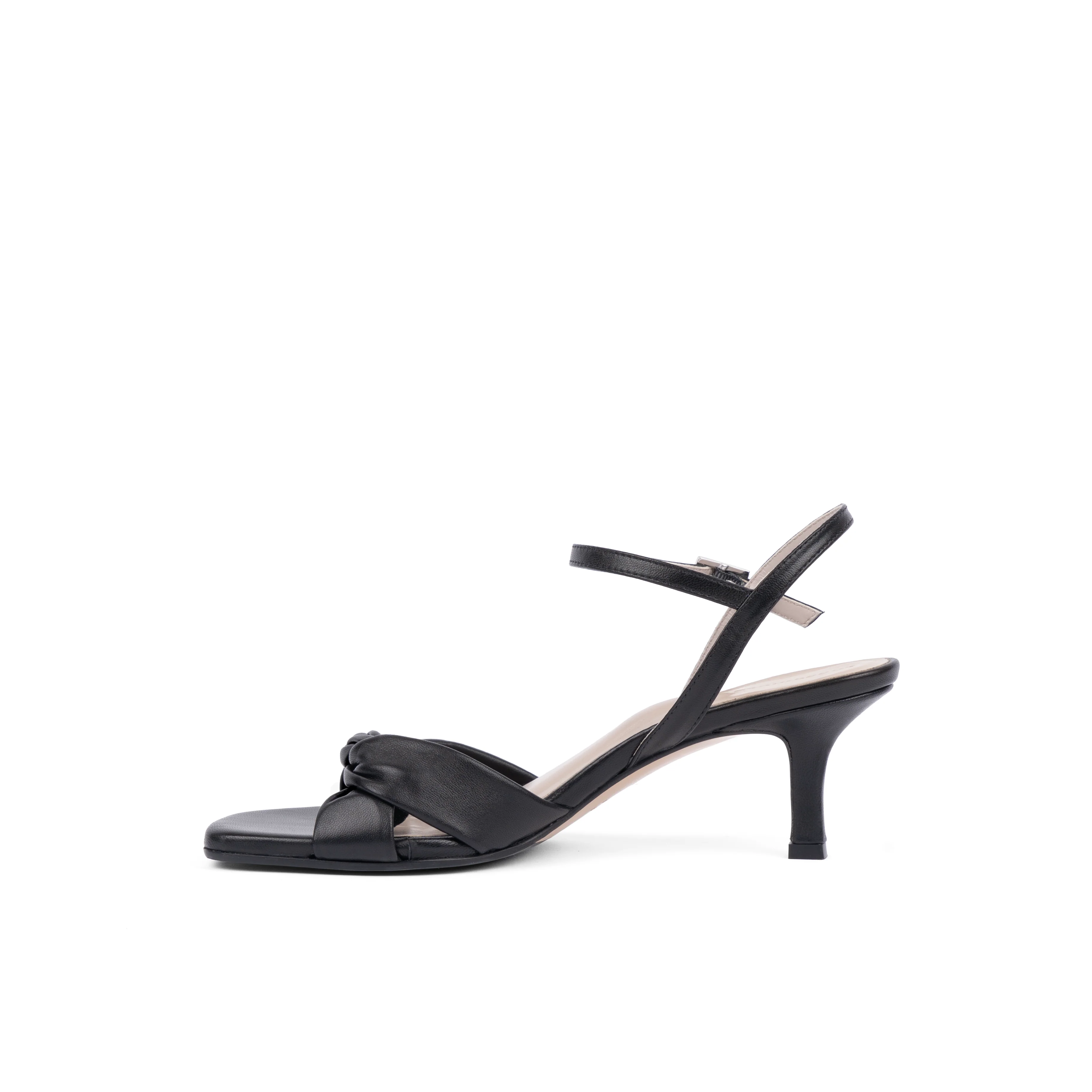 Mira Black - Image 4