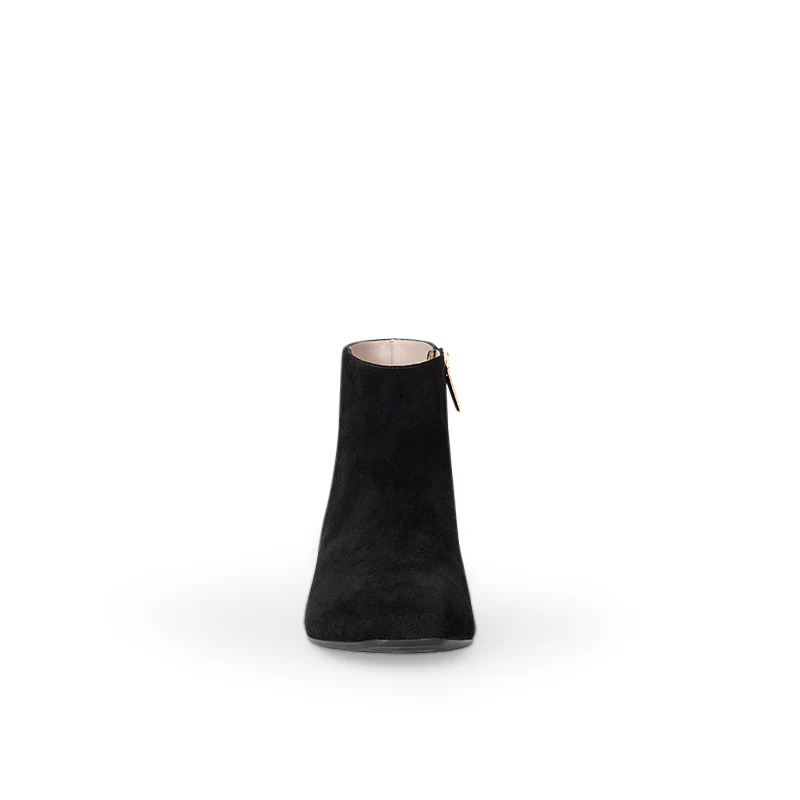 Sigrun Black - Image 4