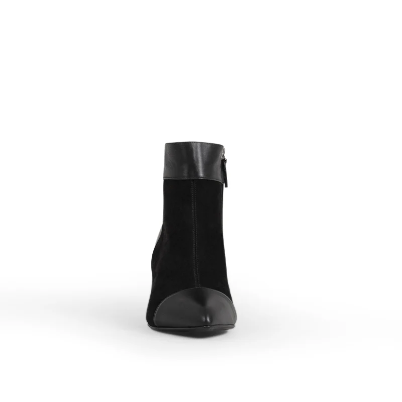 Stina Black - Image 6